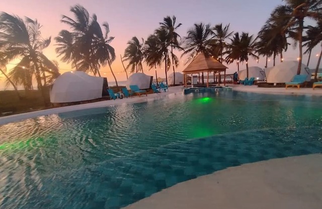 AQUA BREEZE GLAMPING