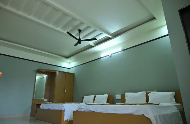 Reshma Lodge