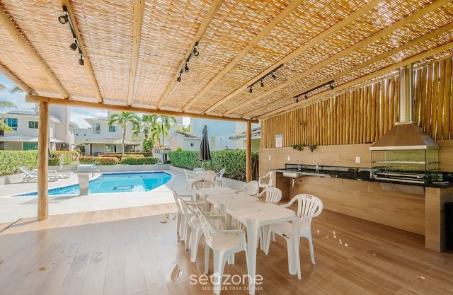 Spacious House w/Pool in Guarajuba Cag0003