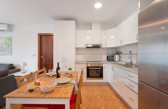 Apartamento de vacaciones 'Apartamento Fula' con vistas a la montaña, Wi-Fi y aire acondicionado