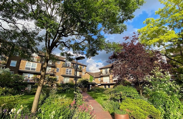 ☘ Bright & Smart 2 King-sized Bedroom Haven by the Thames & Battersea Park 🌞
