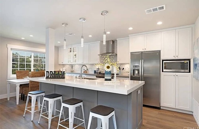 3-bedroom remodeled townhome in Dana Point - 5 minute walk to beach!