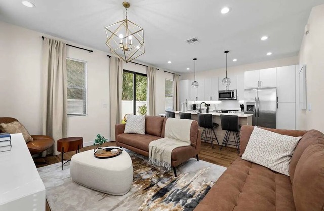 Brand New 3BR Home in Tampa w/Patio