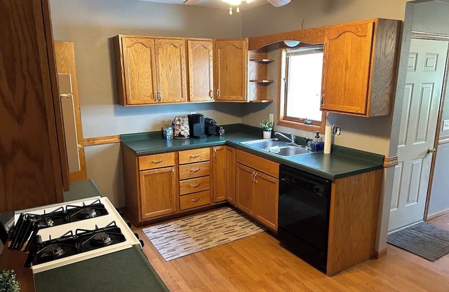 Waverly 3 Bed 2 Bath Home
