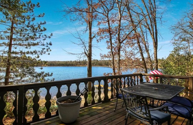 Peaceful retreat on quiet and sought after Pike Lake