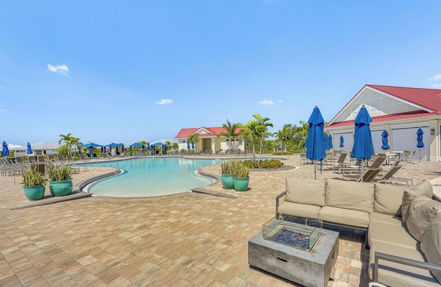 Alva Home w/ Private Pool - Golf Course On-Site!