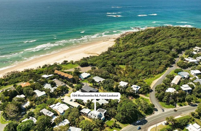 Gabura by Discover Stradbroke