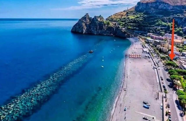 apartment near taormina, sant'alessio siculo(me)