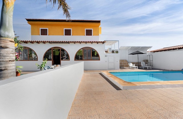 'Villa Duke' with Mountain View, Private Pool and Wi-Fi