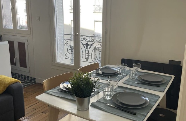 Cosy 30 m² love cocoon in Pantin