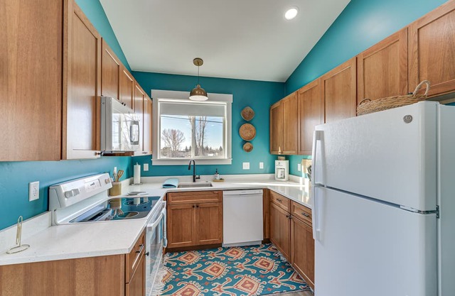 Pinedale Home w/ Yard: 7 Mi to Fremont Lake!