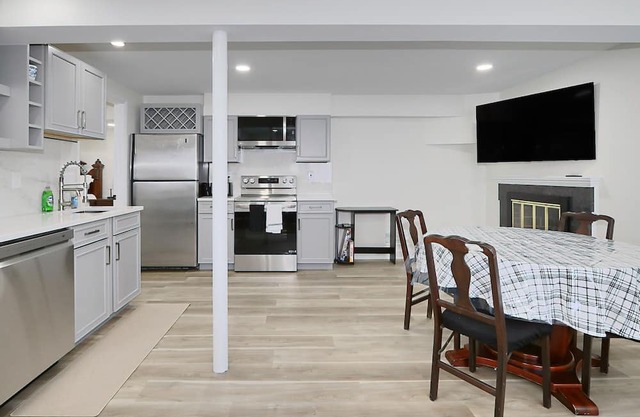 Cozy 1-bedroom house in West Springfield