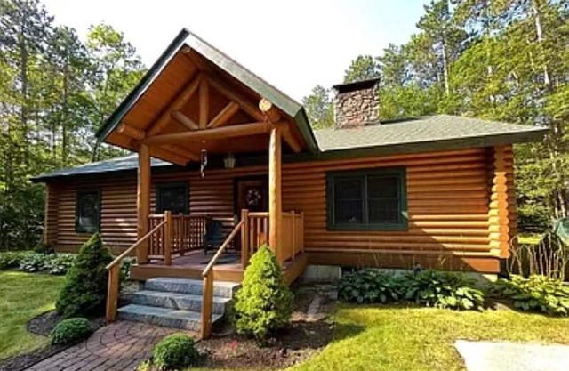 Cozy Bear Cabin