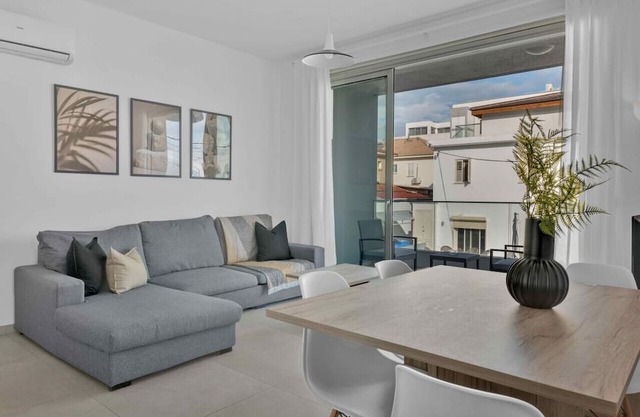 Phaedrus Living: Eolus Residences Artemis