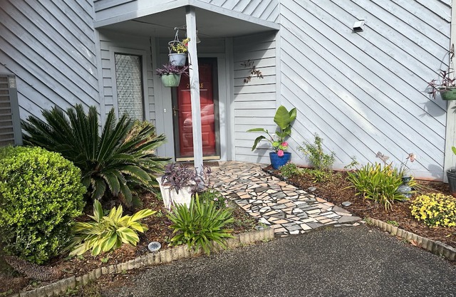 Beautiful Townhome with 2 Master Suites