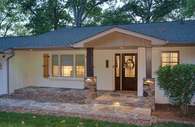 LUXURIOUS WATERFRONT LIVING AT "LIL NAUTI"