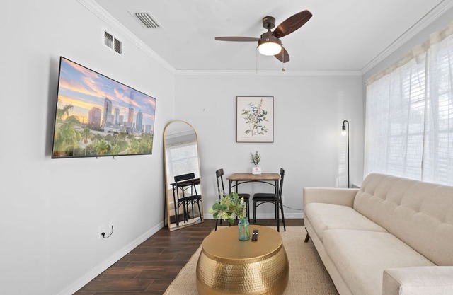 Comfy Modern Farmhouse Cottage w/ Private Patio!