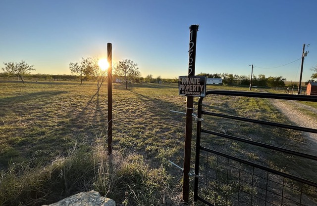 Campsite 20 min to Austin/Kyle/SanMarcos/COTA!
