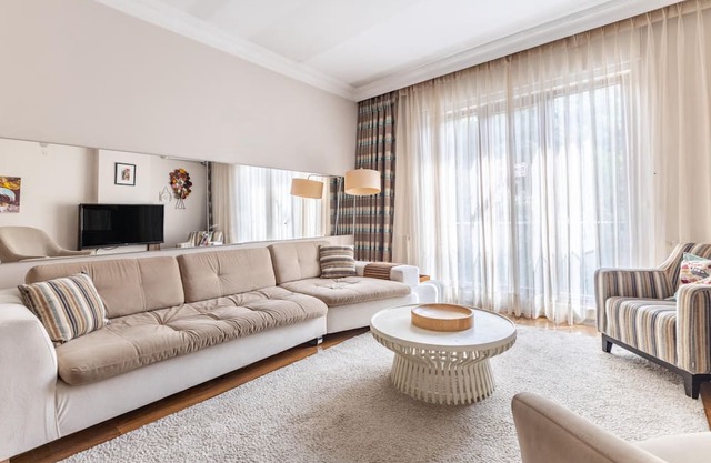 Chic Flat 5 min to Kanyon Mall and Metro in Levent