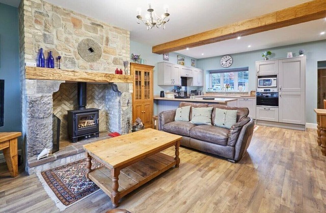 Host & Stay | Butterfly Cottage