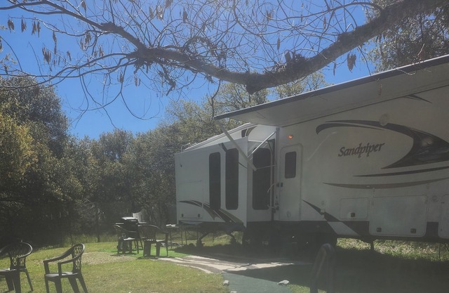 Comfort on Wheels 5th Wheel with Hot Tub Goats, Ducks, Chickens, Kune Pigs