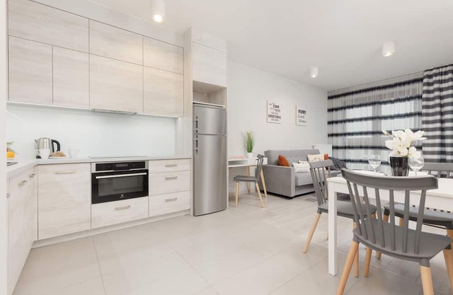 Lazurowa Warsaw & Parking by Renters