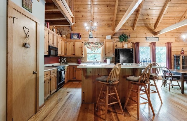 Neely Cabin Near DT Greenville | 3 Bed, 2 Bath