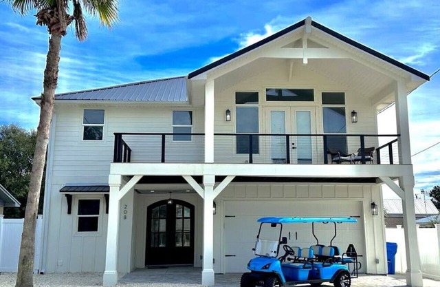 NEW! Sun, Surf, and Sand - Pet Friendly/Pool
