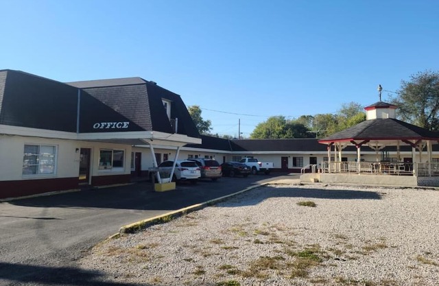 Etown Motel