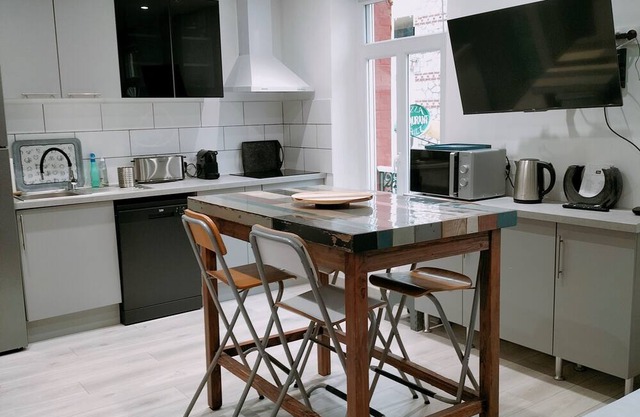 Apartment 300m from the beach