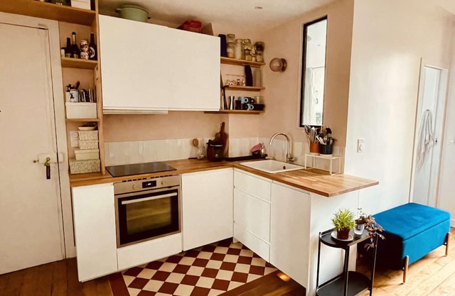 Love nest near Batignolles