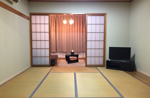 Japanesestyle room kitchen and gathering space total 40 low price / Izu Shizuoka