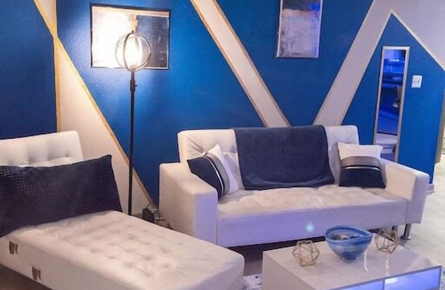 Experience the Braves in Style and Comfort!! Near Cumberland Mall & Roxy Theatre