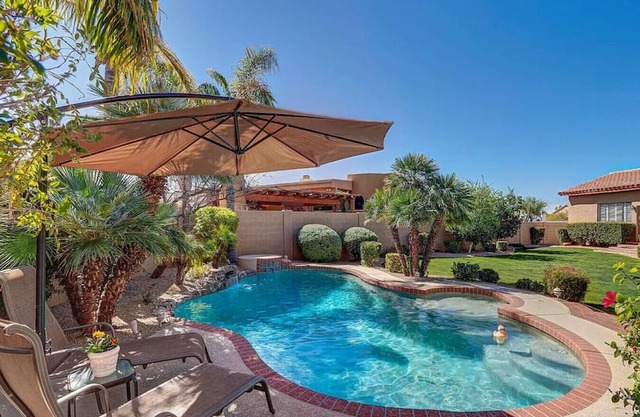 4BR Scottsdale Chateau with Pool Hot Tub Garage