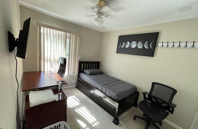 Kick back and relax in this one bedroom R3 with all comforts.