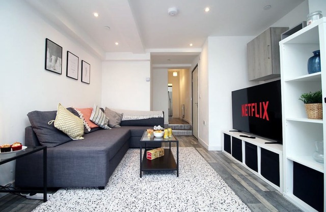 Cardiff Getaway - City Center - Free Parking