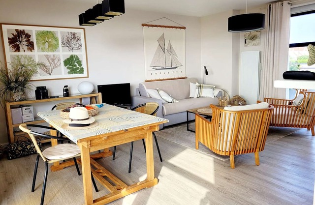 2-Bedroom Duplex with 2 Terraces and Parking in Wimereux