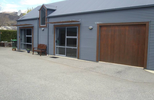Central location, close to town amenities, sleeps 3 ,no pets, no children.