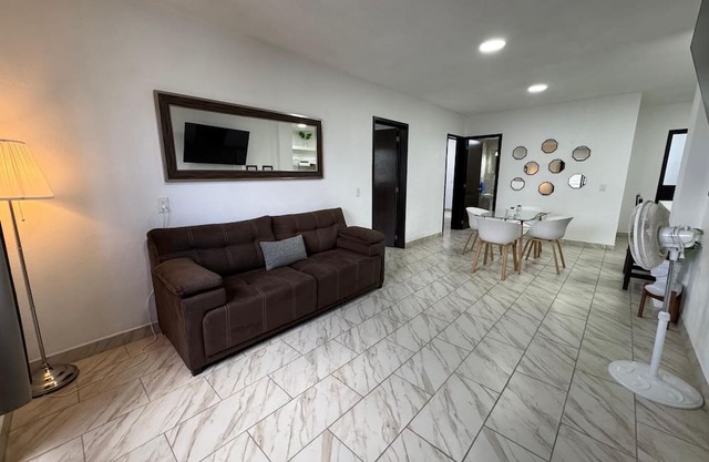 Nuevo y Amplio Departamento en el Centro de la Ciudad con 2 Camas King