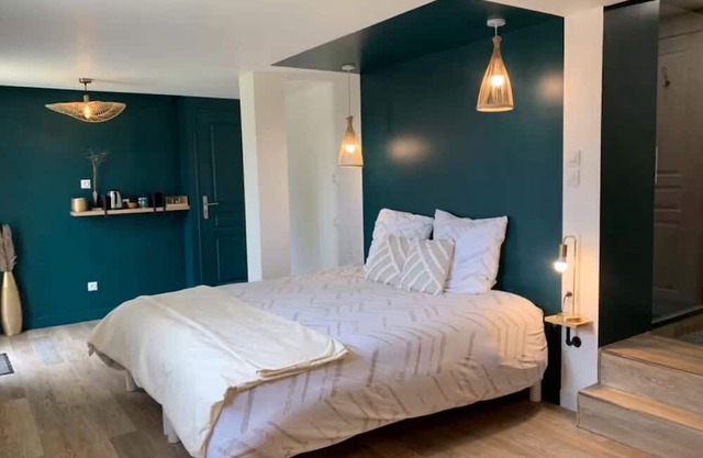 Chambre d'hôtes 'Chambre Arum a 6 minutos del Puy du Fou' con jardín compartido y Wi-Fi