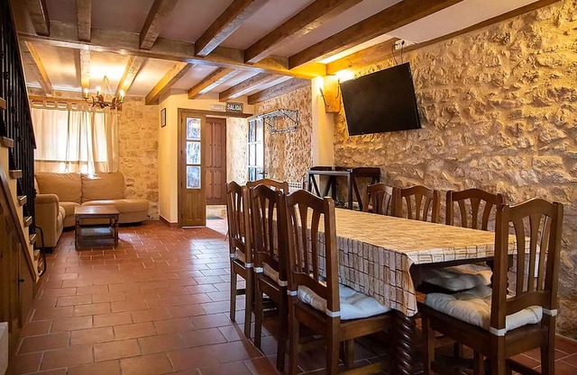 Casa Rural 'La Marcela' con Vista a la Montaña, Terraza Privada y Wi-Fi