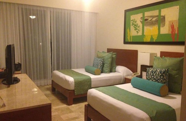 Relax in Paradise – Vidanta Mayan Palace Suite with Resort Perks