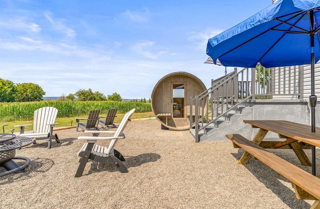 Sleeps 12 | Game Room | Sauna | Firepit | Wineries