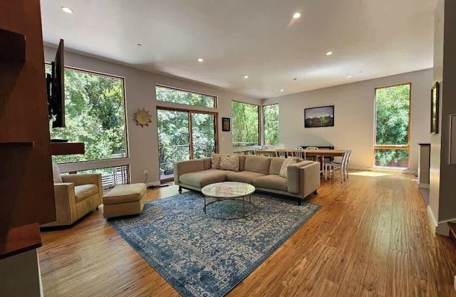 Modern Hideaway in the Redwoods