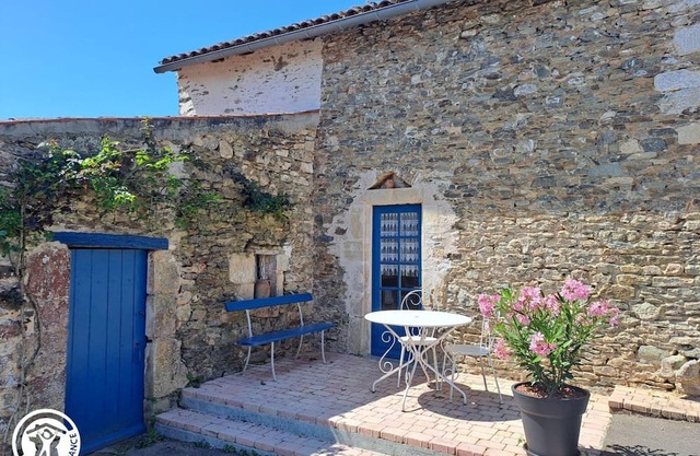 Casa en la ciudad medieval de Vouvant con aparcamiento privado, 4 habitaciones