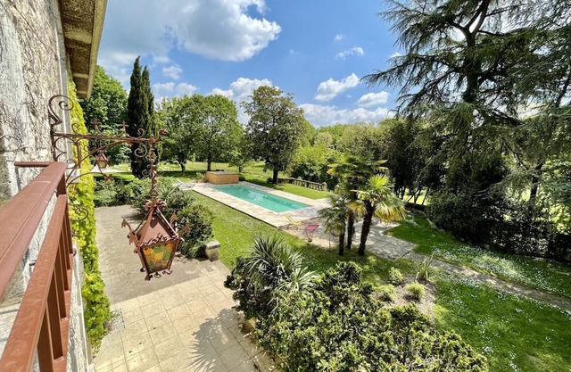 Encantadora casa rural con piscina climatizada y Wi-Fi en plena naturaleza