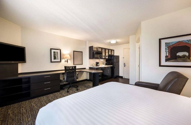 Business Comfort Near South Shore Plaza | Near Boston’s Convention Center