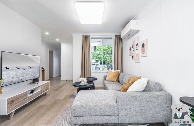 KozyGuru | Rozelle | Sunny Brick Gem + Parking