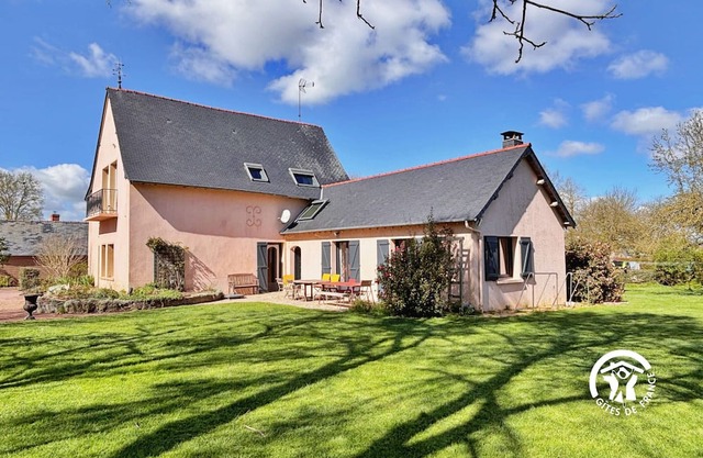 Casa rural Alpakas 10 pers con jardín y admite mascotas