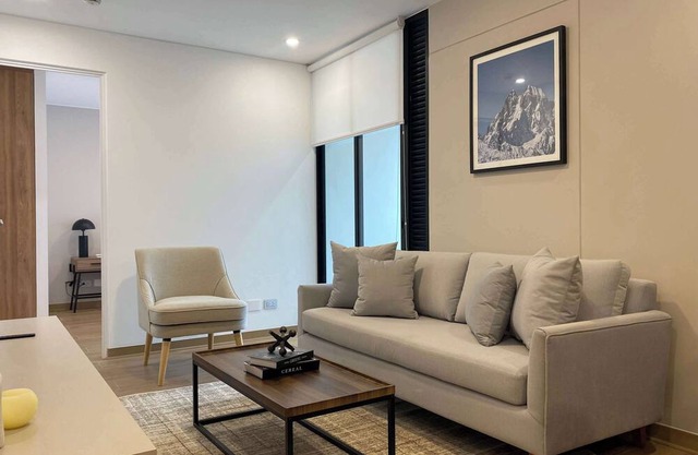 w* | Refined 1BR in the Heart of Miraflores